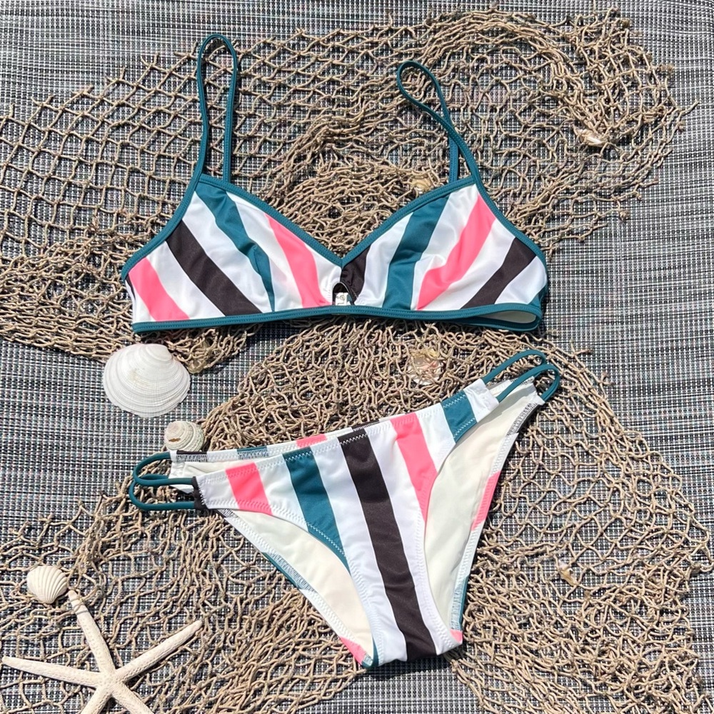 Solid & Striped Thea Bikini Size Medium Nwot - image 2